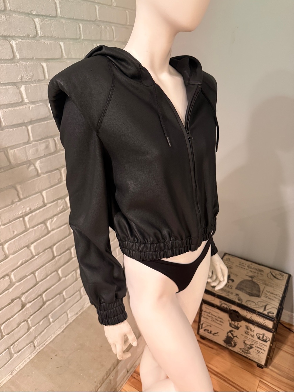 Zara NWT Black Faux Leather Cropped Hoodie Jacket Padded Shoulders Size M